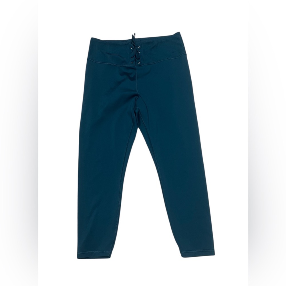 Victoria’s Secret cropped leggings